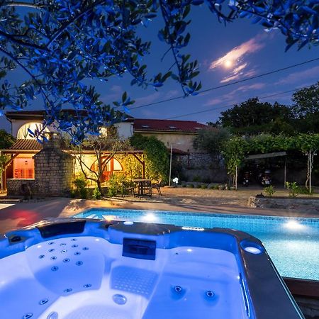 Stone Lady Holiday Home With Pool&Hot Tub,Sauna,Bbq,Garden Rasopasno Экстерьер фото