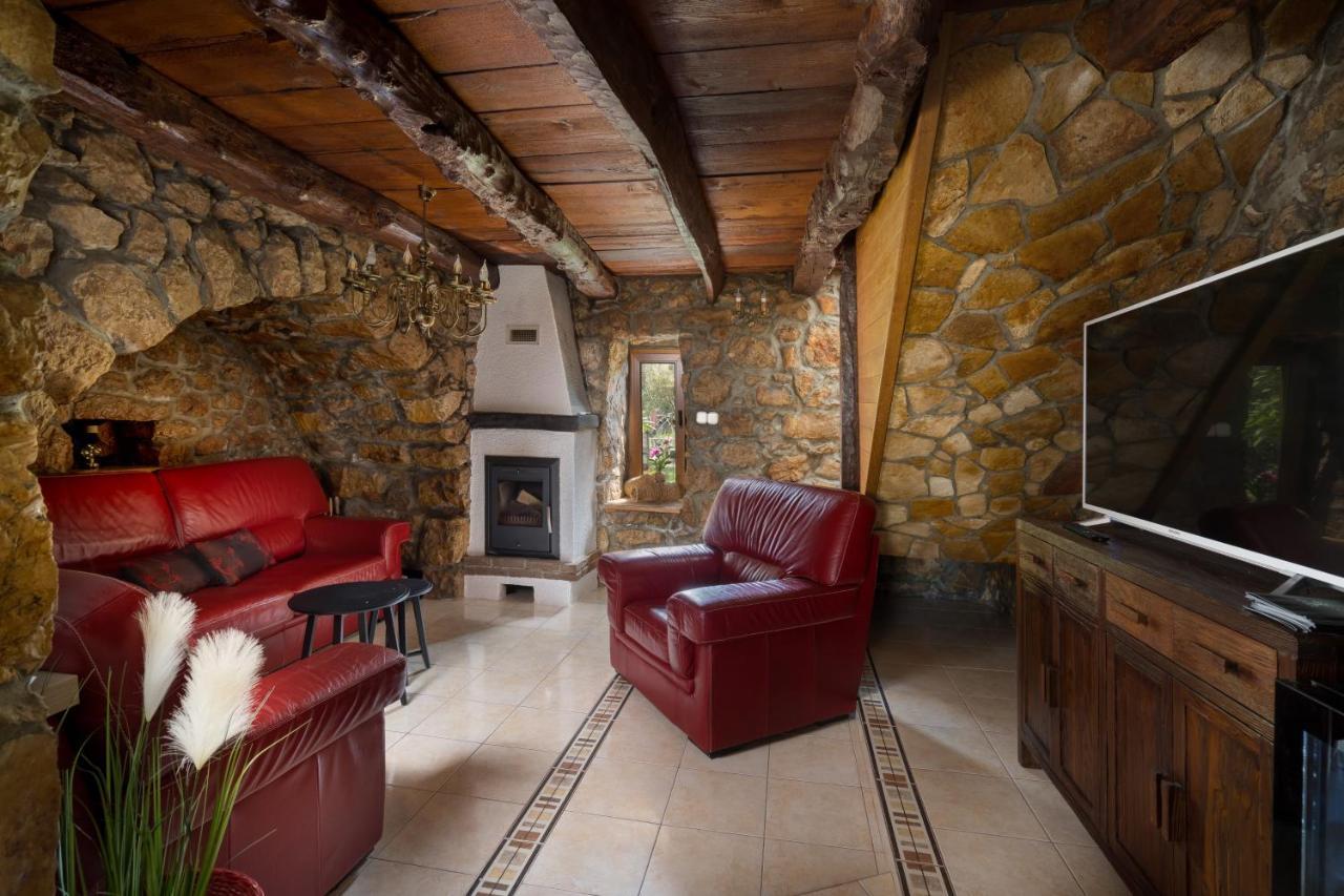 Stone Lady Holiday Home With Pool&Hot Tub,Sauna,Bbq,Garden Rasopasno Экстерьер фото