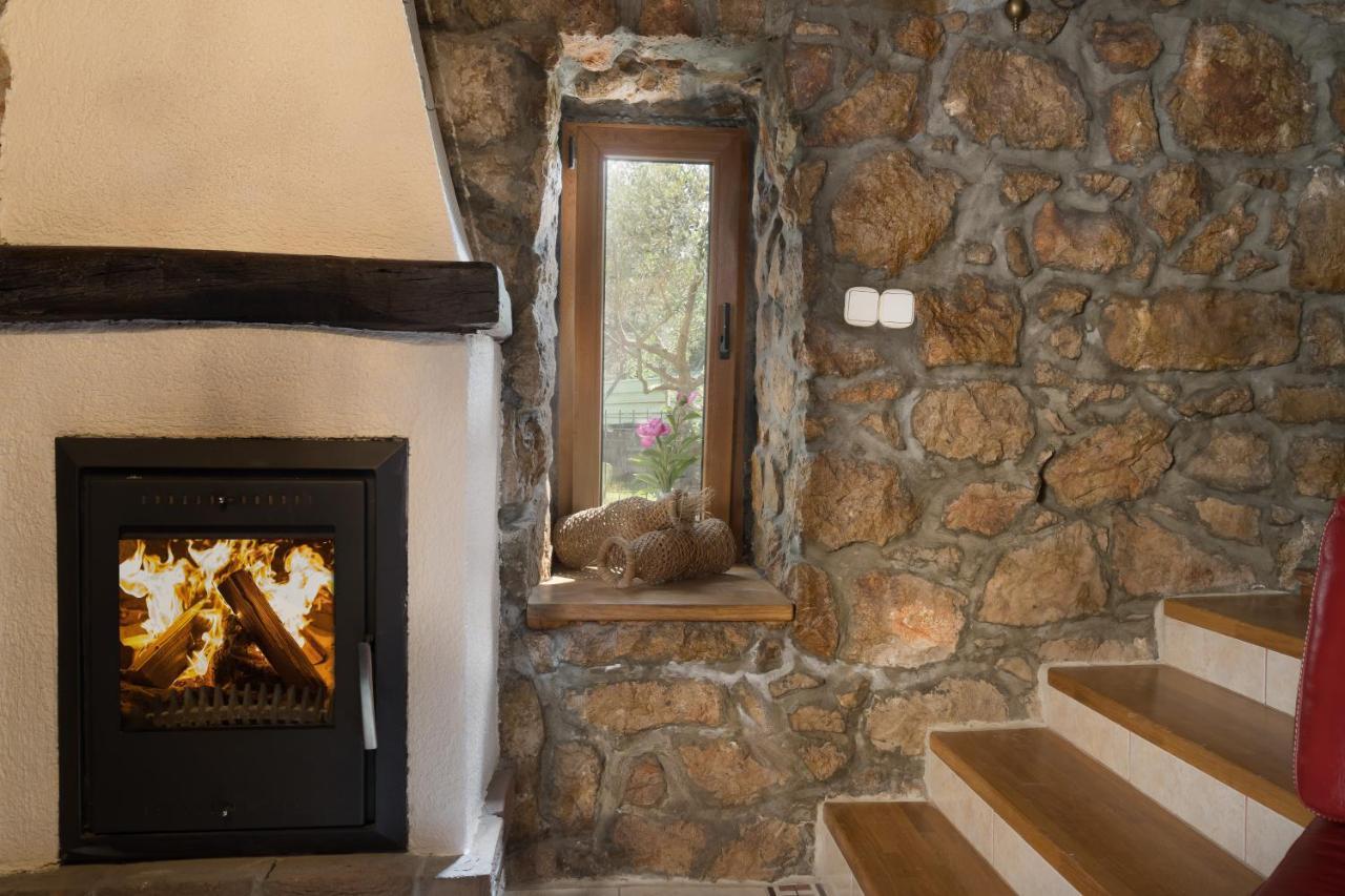 Stone Lady Holiday Home With Pool&Hot Tub,Sauna,Bbq,Garden Rasopasno Экстерьер фото
